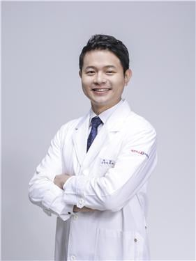 남형진 동래 예바치과교정과의원 원장.